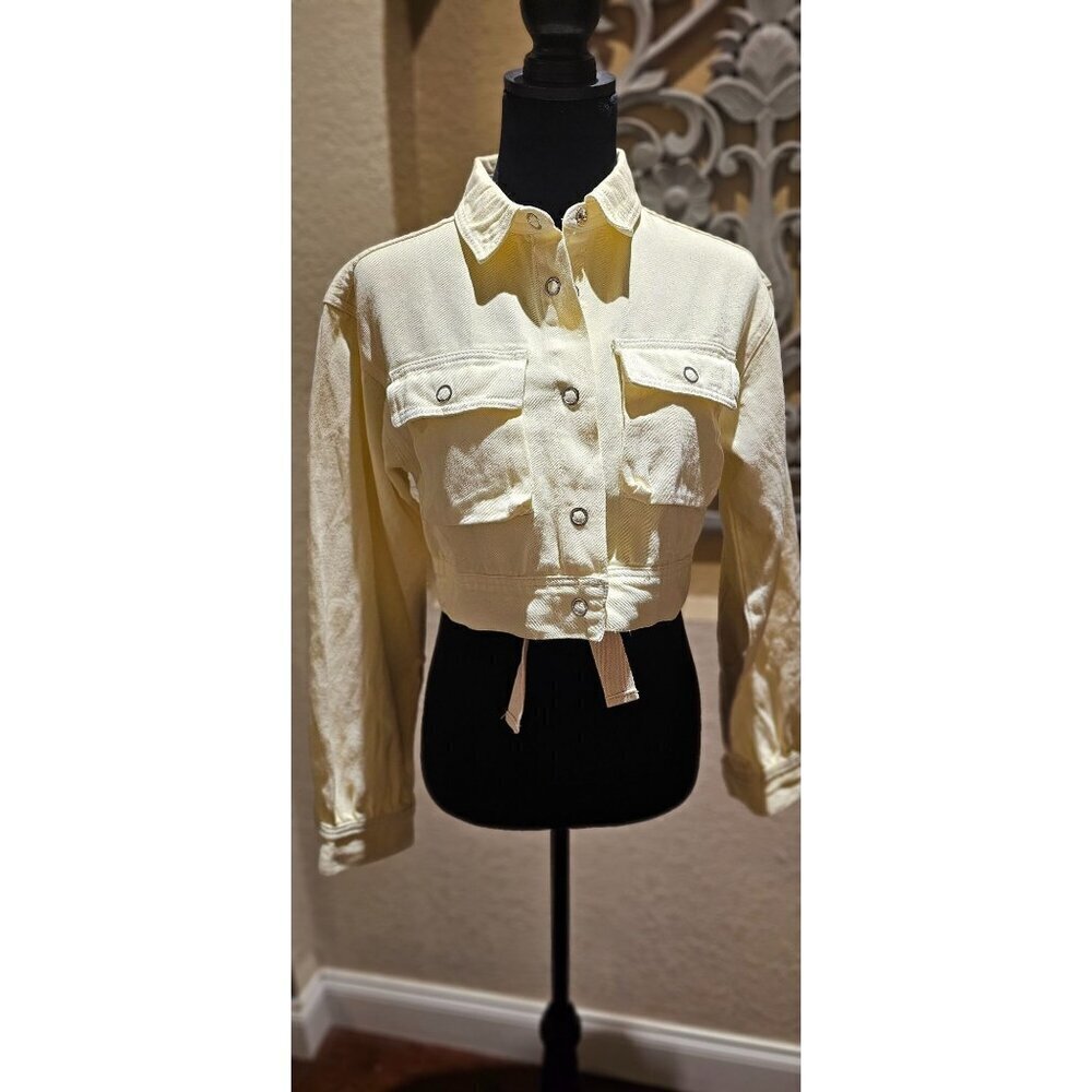 Fashion Nova Butter Yellow Cropped Cream Denim M Jacket Adjustable Waist